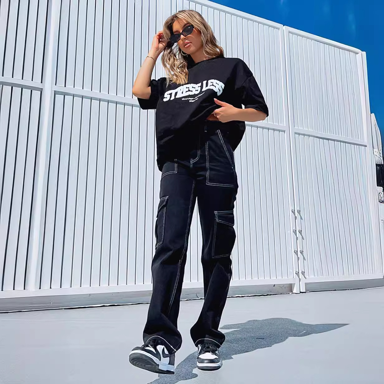 2023 estación independiente de Amazon europeo y americano Otoño e Invierno nuevos Pantalones de mujer personalidad costura de moda monos rectos multibolsillos