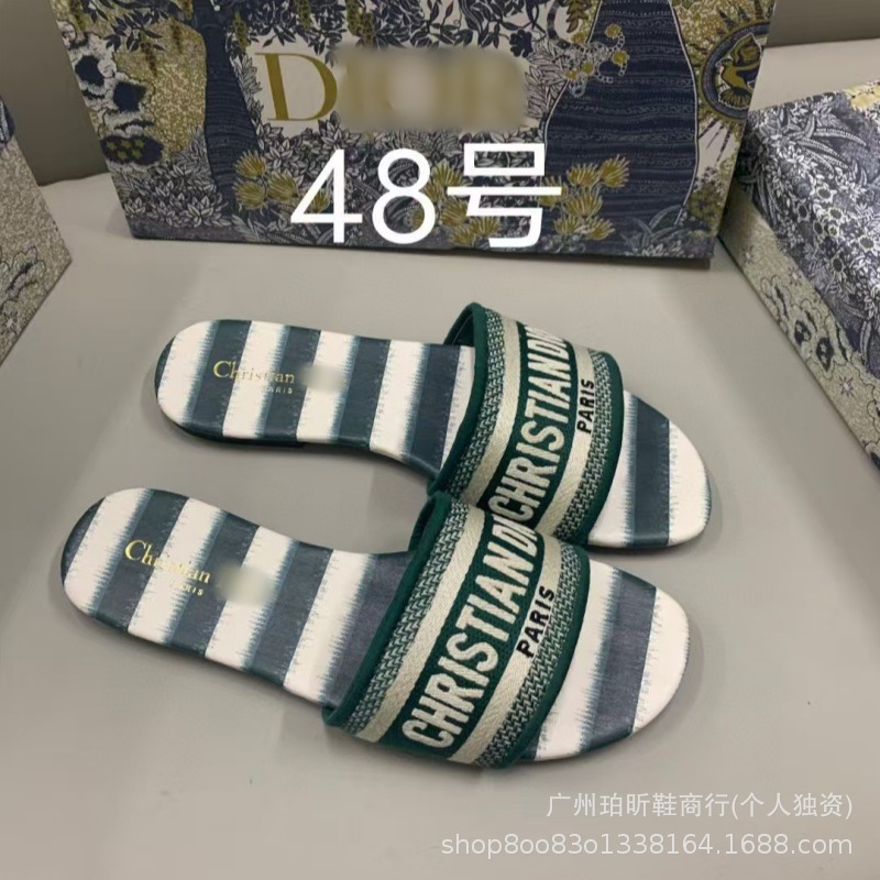 Zapatillas clásicas de alta versión D casa bordadas en una línea Zapatillas de piel de oveja para mujer