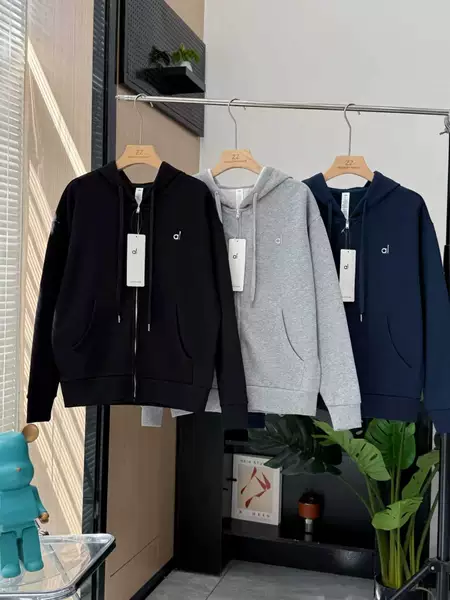 Kim Ji-soo's same style 26 autumn new hooded sweatshirt, a fashionable and versatile cardigan for European and American looks