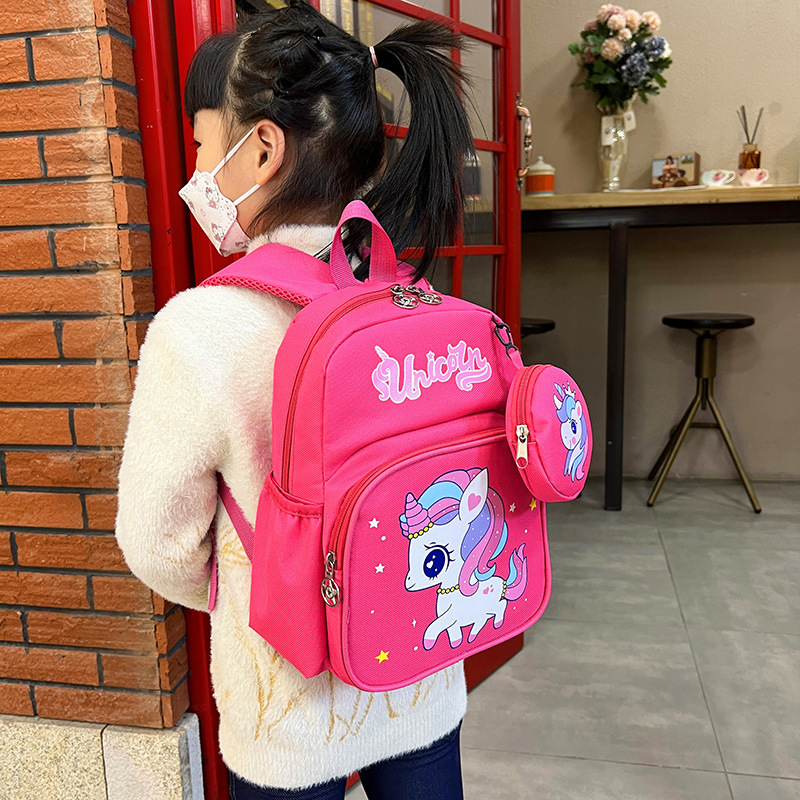 Kindergarten schoolbag chica colgando bolsa pequeña clase media clase preescolar 3-6 años 5 niños bebé niños astronauta mochila