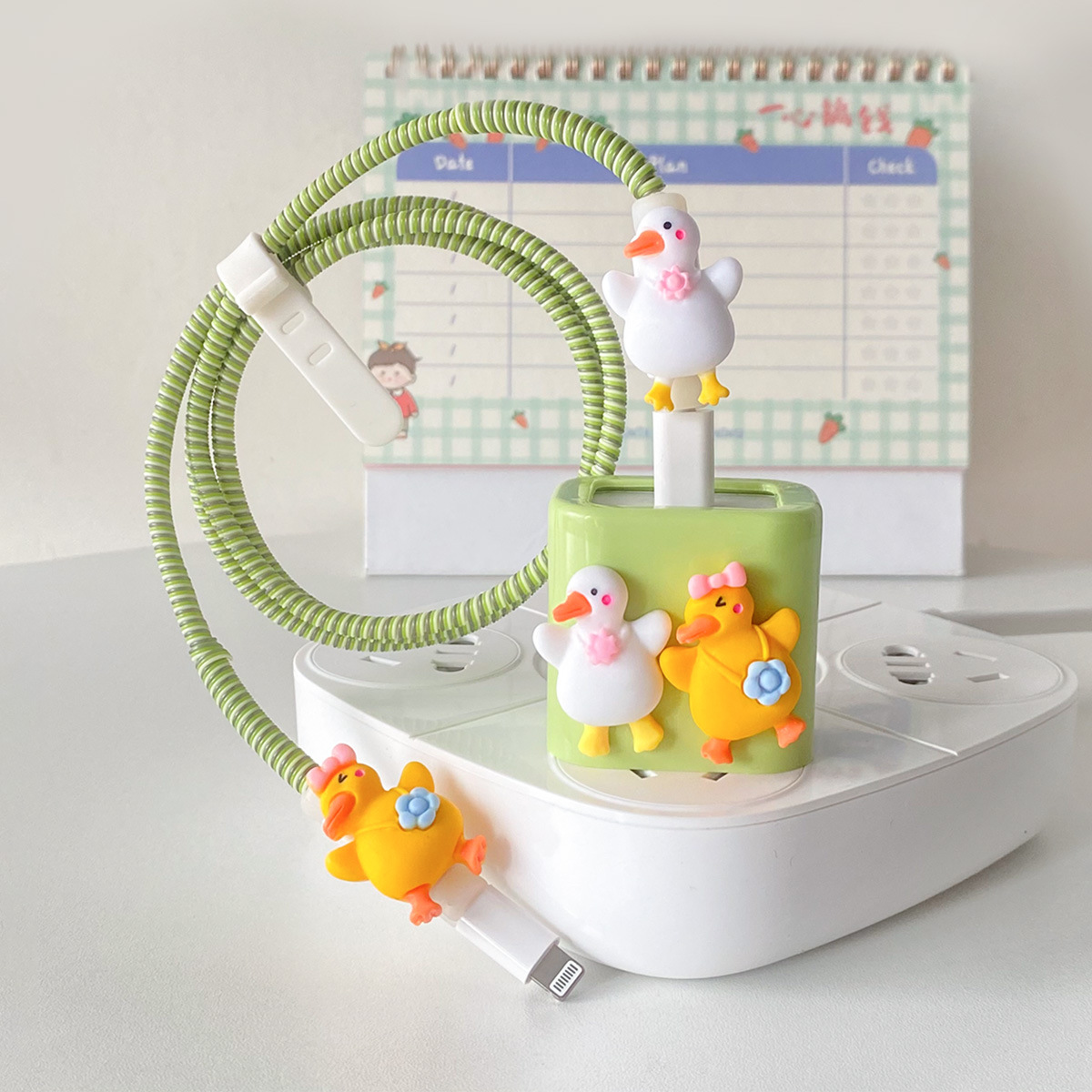 Aplicable a la cubierta protectora del cable de datos iPhone13/14/15 cubierta protectora estándar europea y americana de Apple 20W cargador