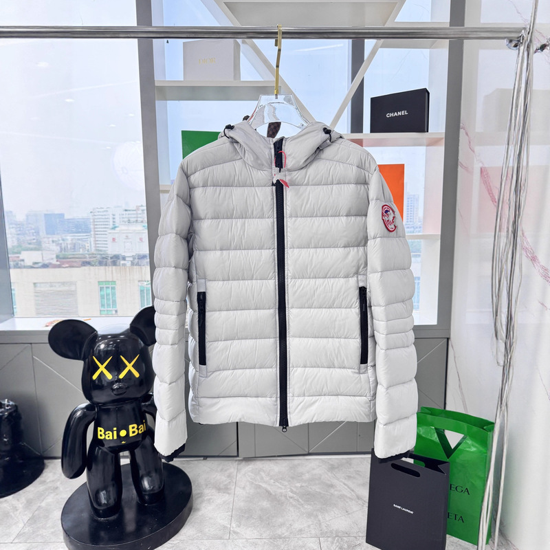 Lightweight Canada Goose down Jacket, Same Style as Crofton, Couple's Lightweight Jacket for Men and Women, Ribbed Outerwear 2227m Lightweight Canada Goose down Jacket, Same Style as Crofton, Couple's Lightweight Jacket for Men and Women, Ribbed Outerwear 2227m