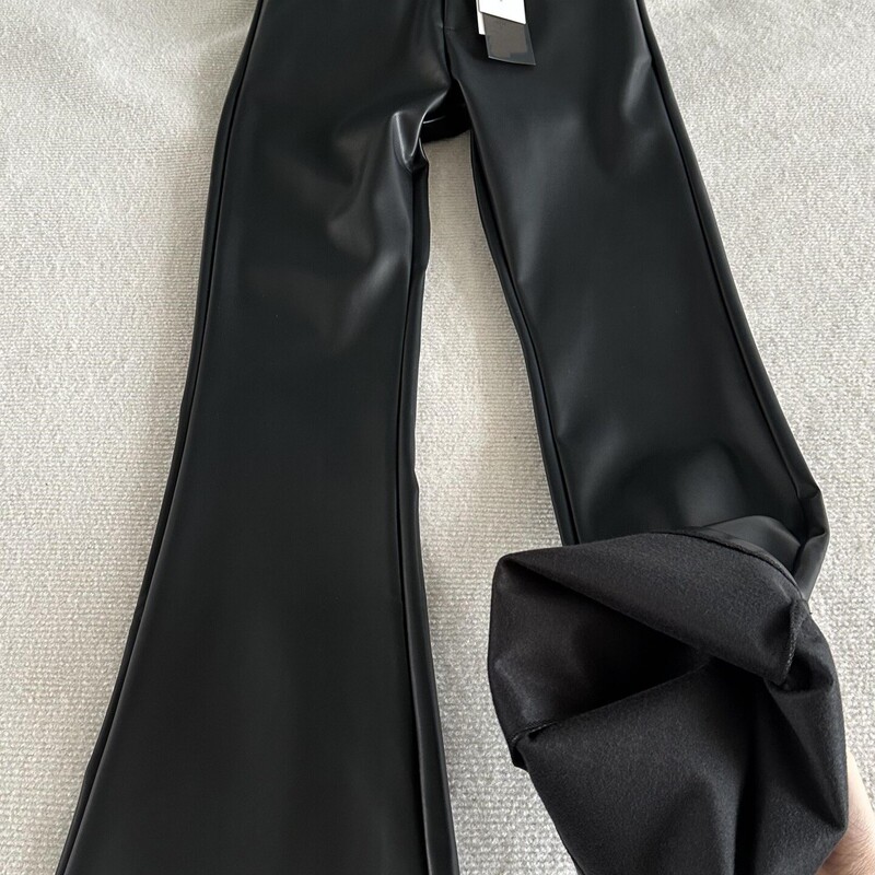 Black fleece-lined warm micro-flared PU leather pants for women, new autumn and winter style, American retro high-waisted slim-fit casual bootcut pants Black fleece-lined warm micro-flared PU leather pants for women, new autumn and winter style, American retro high-waisted slim-fit casual bootcut pants