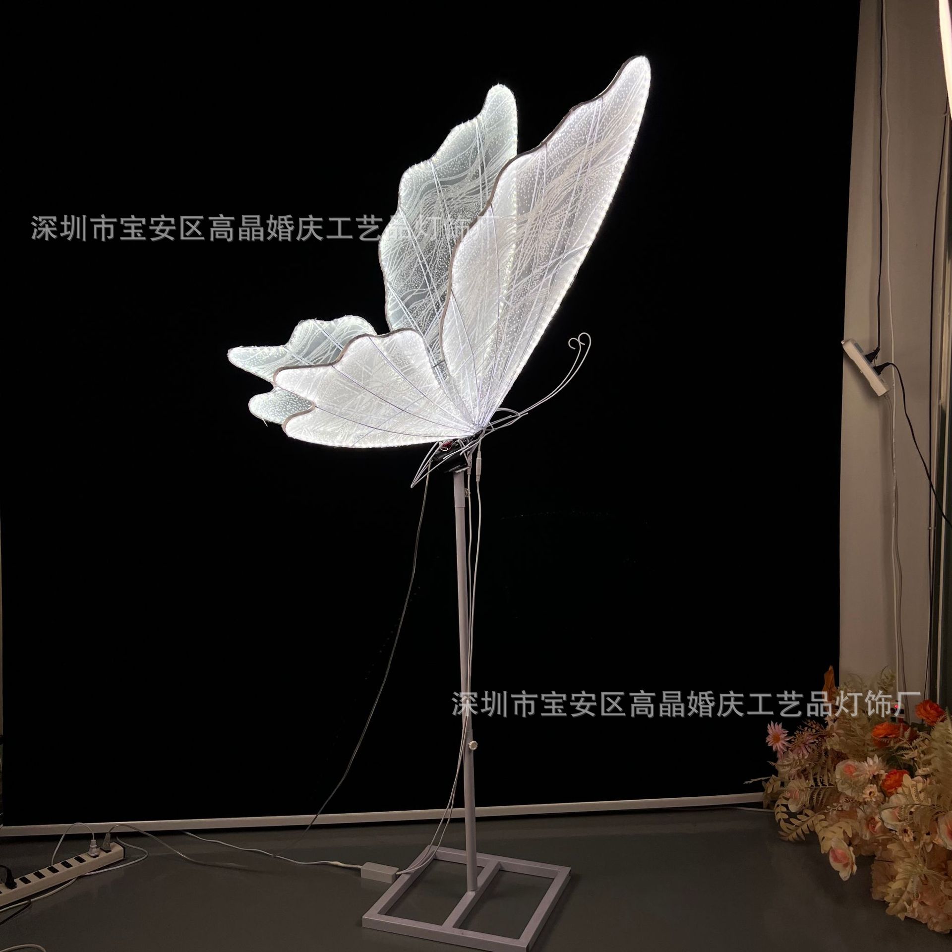 Boda apoyos diseño luminoso mariposa alas etapa decoración techo colgante boda plomo carretera escena adornos