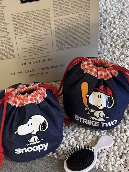 New Denim Snoopy Drawstring Bag, Cosmetic Storage Makeup Bag, Baseball-Playing Snoopy Cute Women's Bag