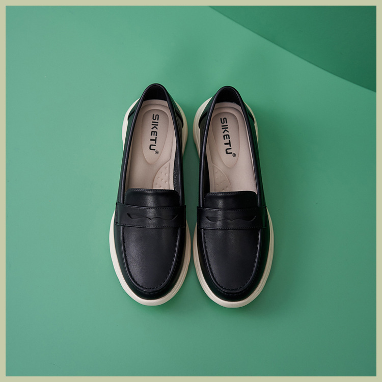 B888-12025 Spring Winter New Large Size Casual Fashion Non-Slip Soft Sole Mom Shoes For Women_voghion.com