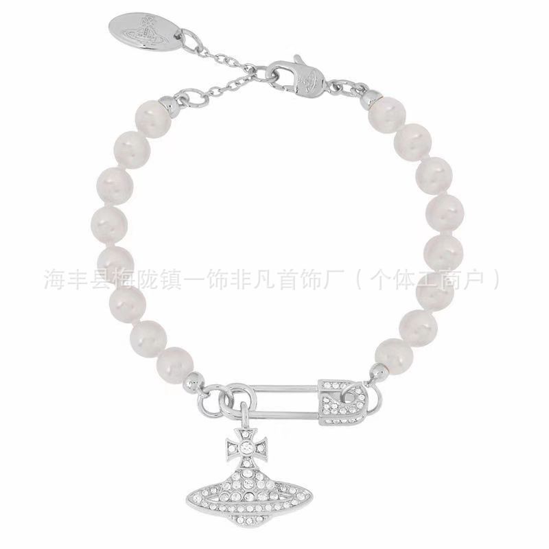 Platinum pin, bracelet pearl