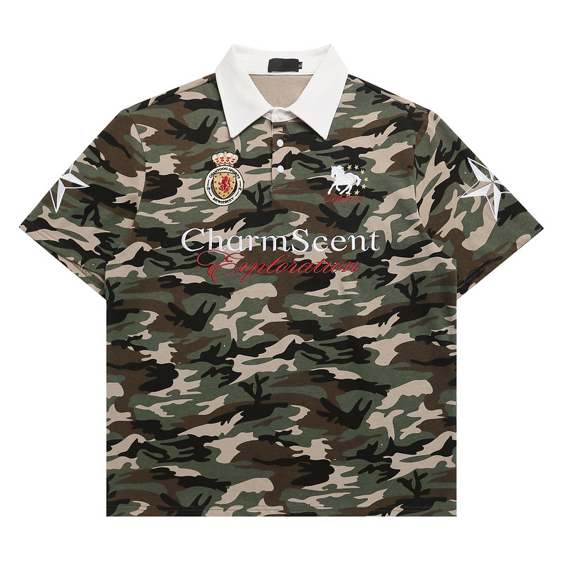 American-Style Camouflage White Polo Shirt with Short Sleeves for Men and Women, Featuring Multiple Badges, Horse and Five-Star Embroidery, Loose Fit Short Silhouette Top
