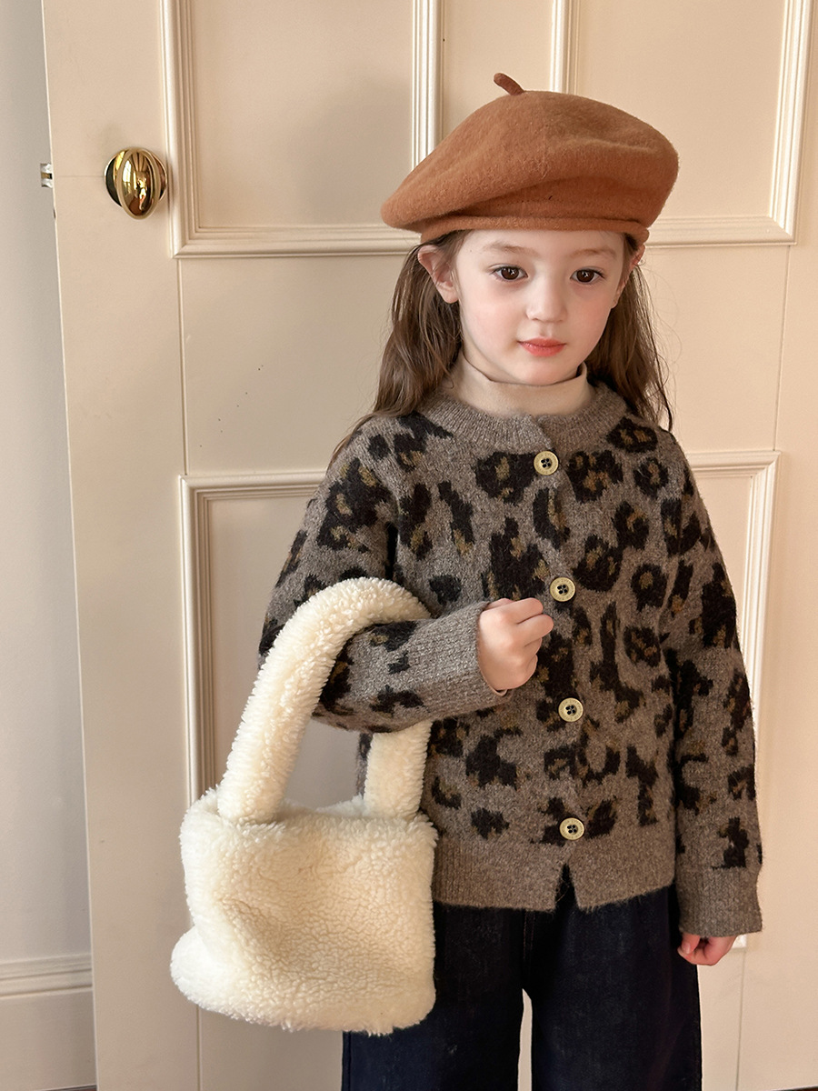 aimo beibei 2024 winter medium and large little girl korean style western style full printed sweater thickened leopard print knitted cardigan coat