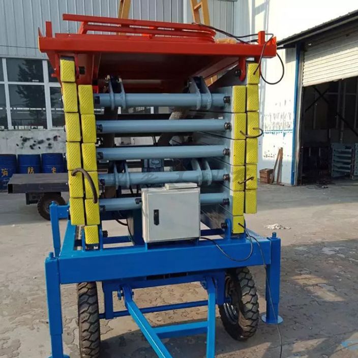 升降平台自行走式8m*300kg*100方管8米室外维修升降机