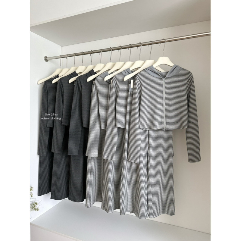 慵懒周末outfit 条纹修身正肩显瘦连帽卫衣套装女秋季|undefined