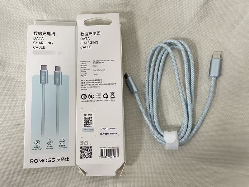 ROMOSS/ロマス データケーブルは、Apple 17携帯電話、Type-C、Android充電ケーブル、PD60W急速充電ケーブルに対応しています。|undefined