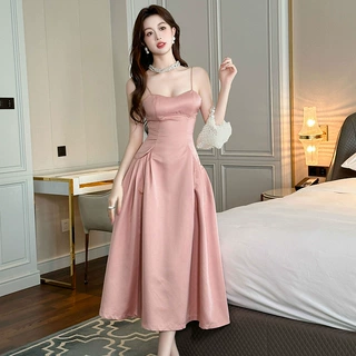 2024夏季新款女装法式性感露肩收腰粉色吊带连衣裙长款蓬蓬裙6035
