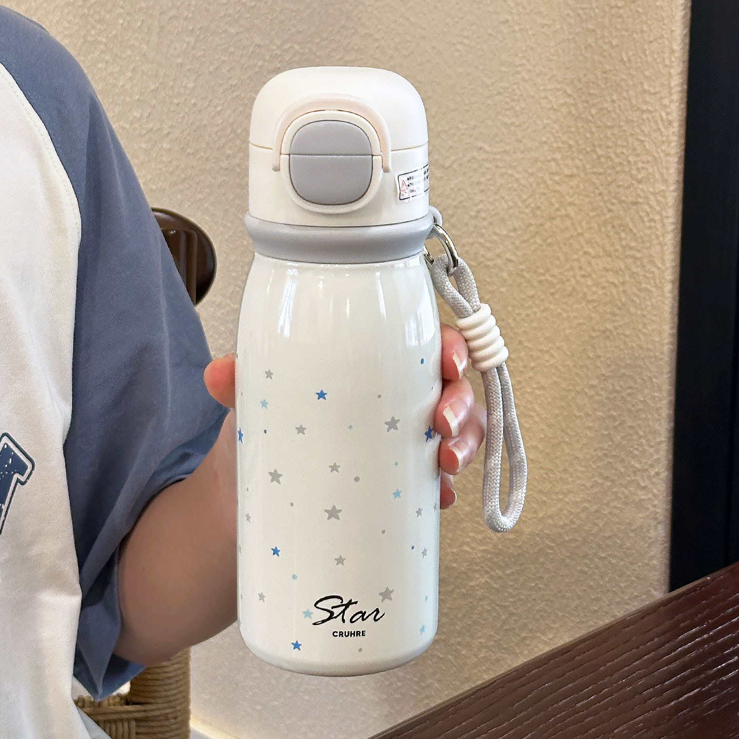 Taza de aislamiento térmico para niños, taza de agua doble para estudiantes, taza de acero inoxidable portátil 316L para niños y niñas de alto valor facial especial para la escuela