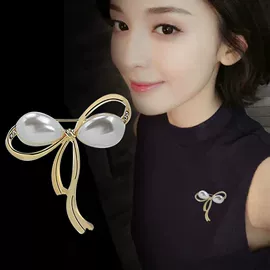 耳环;胸针;胸饰