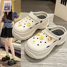 厚底洞洞鞋女2024新款夏季外穿网红超火DYI奶酪饼干超软沙滩凉鞋