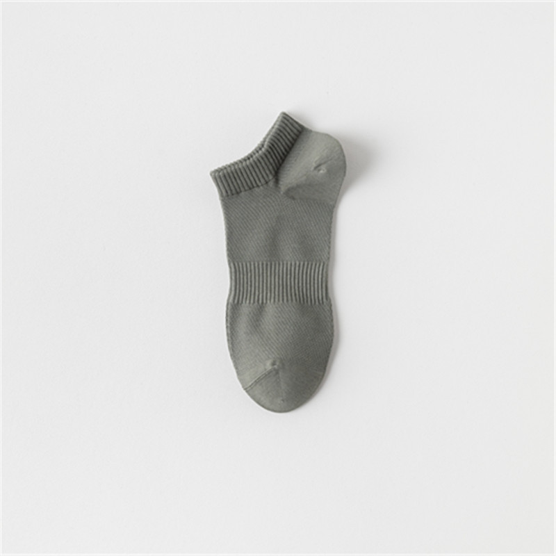 Calcetines de algodón de calcetines de color puro Hombre Calcetines de malla transpirable calcetines de barco invisible delgada japonesa de verano para Hombre Calcetines al por mayor