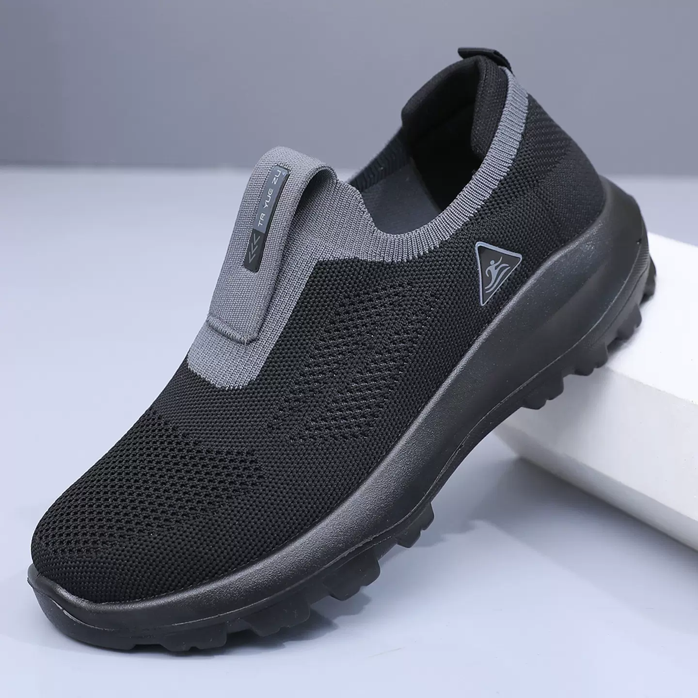 鞋子男2026跨境春秋新款单鞋透气舒适休闲鞋软底男鞋一脚蹬懒人鞋