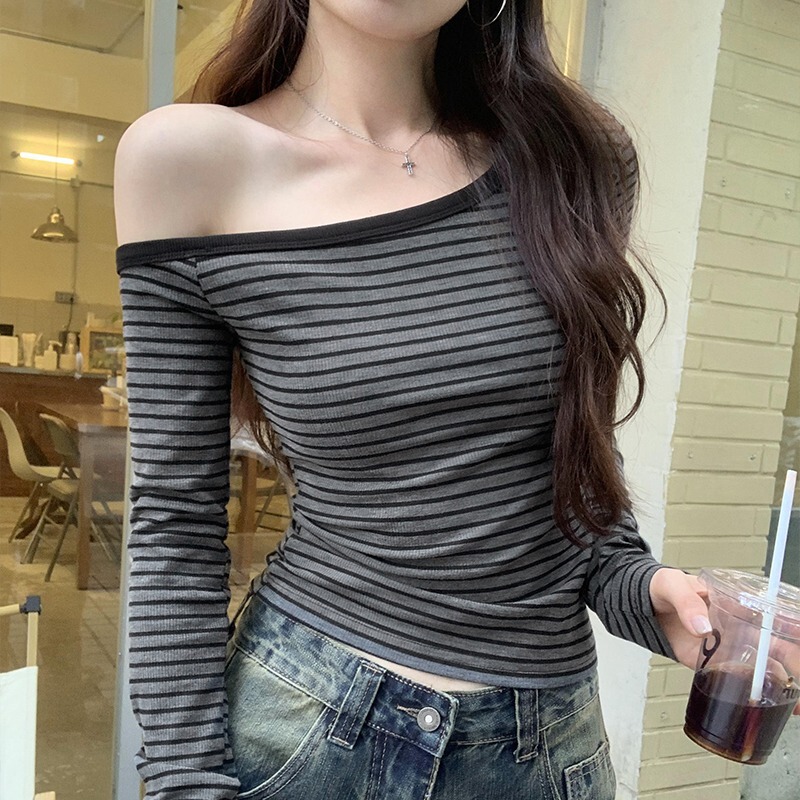 Women's Spring and Autumn New Hot Girl Slim-fit Slim-fit Short Niche Top Women's Spring and Autumn New Hot Girl Slim-fit Slim-fit Short Niche Top