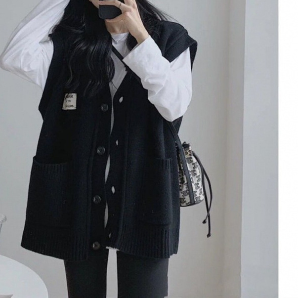 24 invierno Puyuan relajado viento japonés y coreano casual chaleco de cachemira cardigan cuello en V tipo suelto image 7