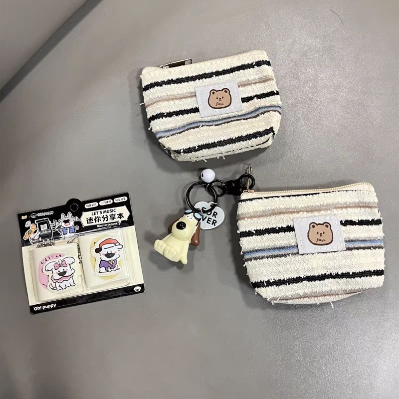 Brand small cosmetic bag