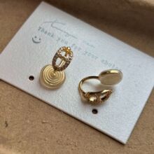 ���۽�ɫ�i���ӟoʹ���z���A�o����Ů���h�p�ݸ߼���С����ٴ�