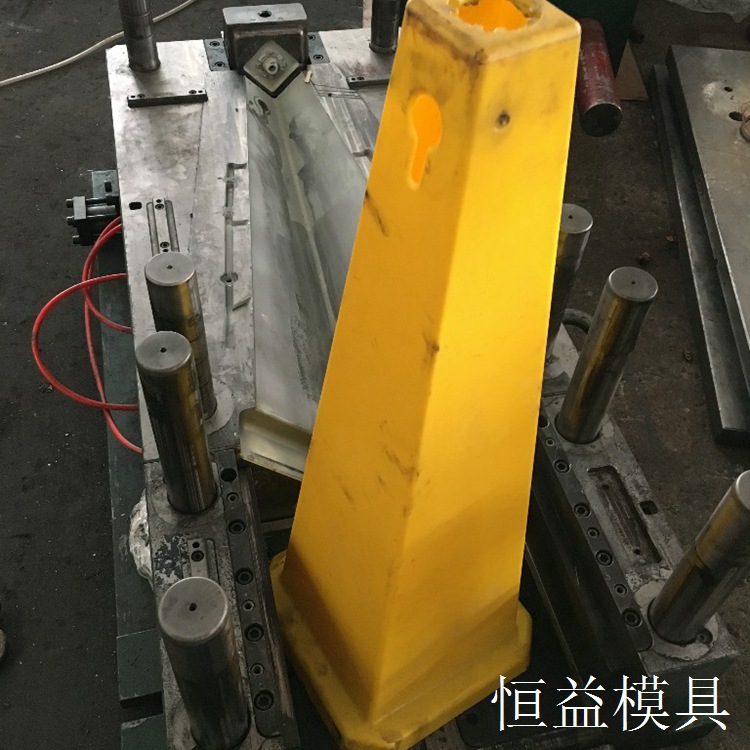 家电塑件电瓶黄岩PET注塑模具路锥NBR橡胶模具ABS外壳塑料模具厂