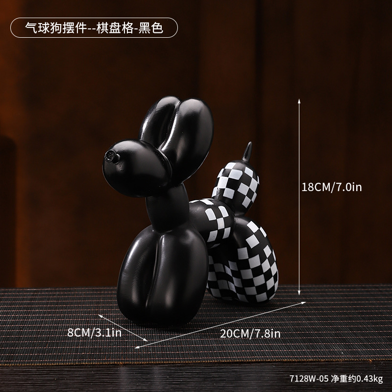 Chess, black balloon