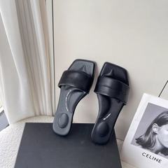 大王AW2025春夏一脚蹬凉鞋平底一字拖方头百搭女拖鞋真皮图腾元素