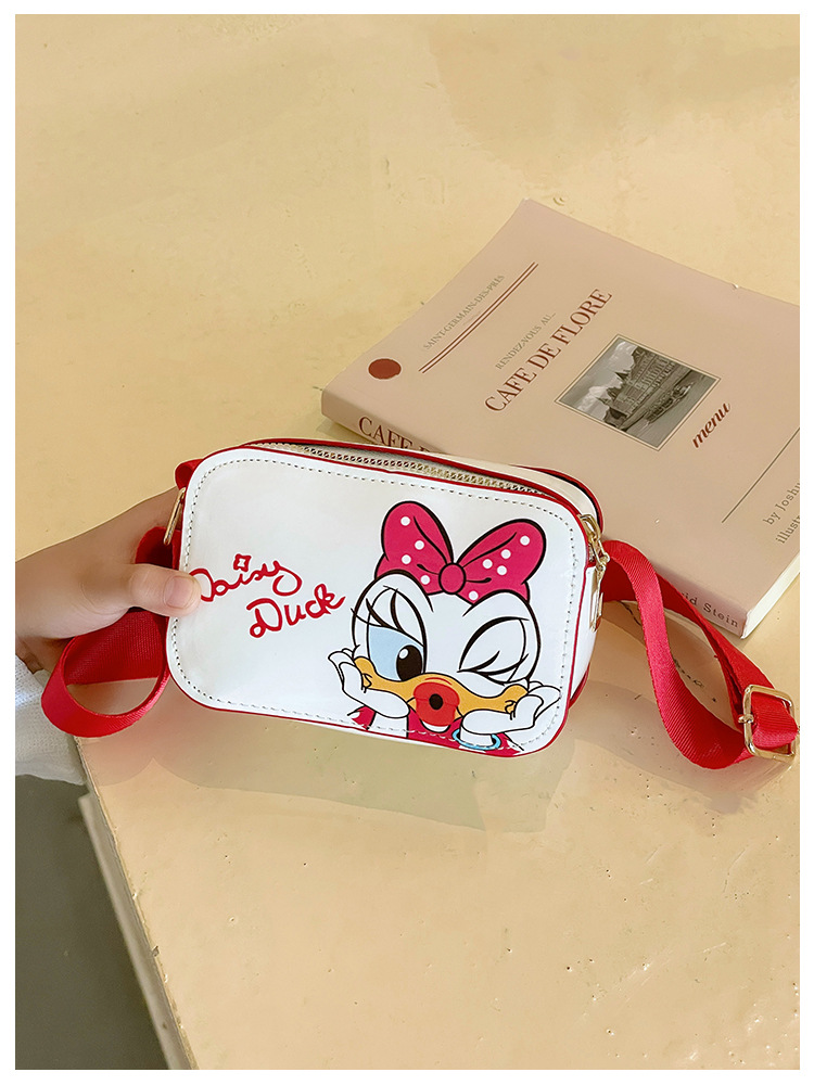 The 2025 new children's mobile phone bag is a trendy, fashionable, fresh, sweet, cartoonish, creative and simple single-shoulder crossbody bag for women Item Picture