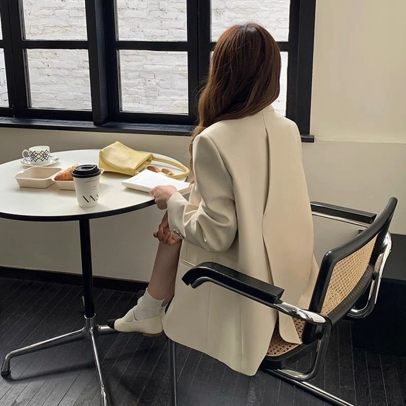 太ったMMの特大サイズの300斤は小さいスーツのコートの女性の春秋のゆったりしている韓国版の後でカジュアルなスーツを開きます2|undefined