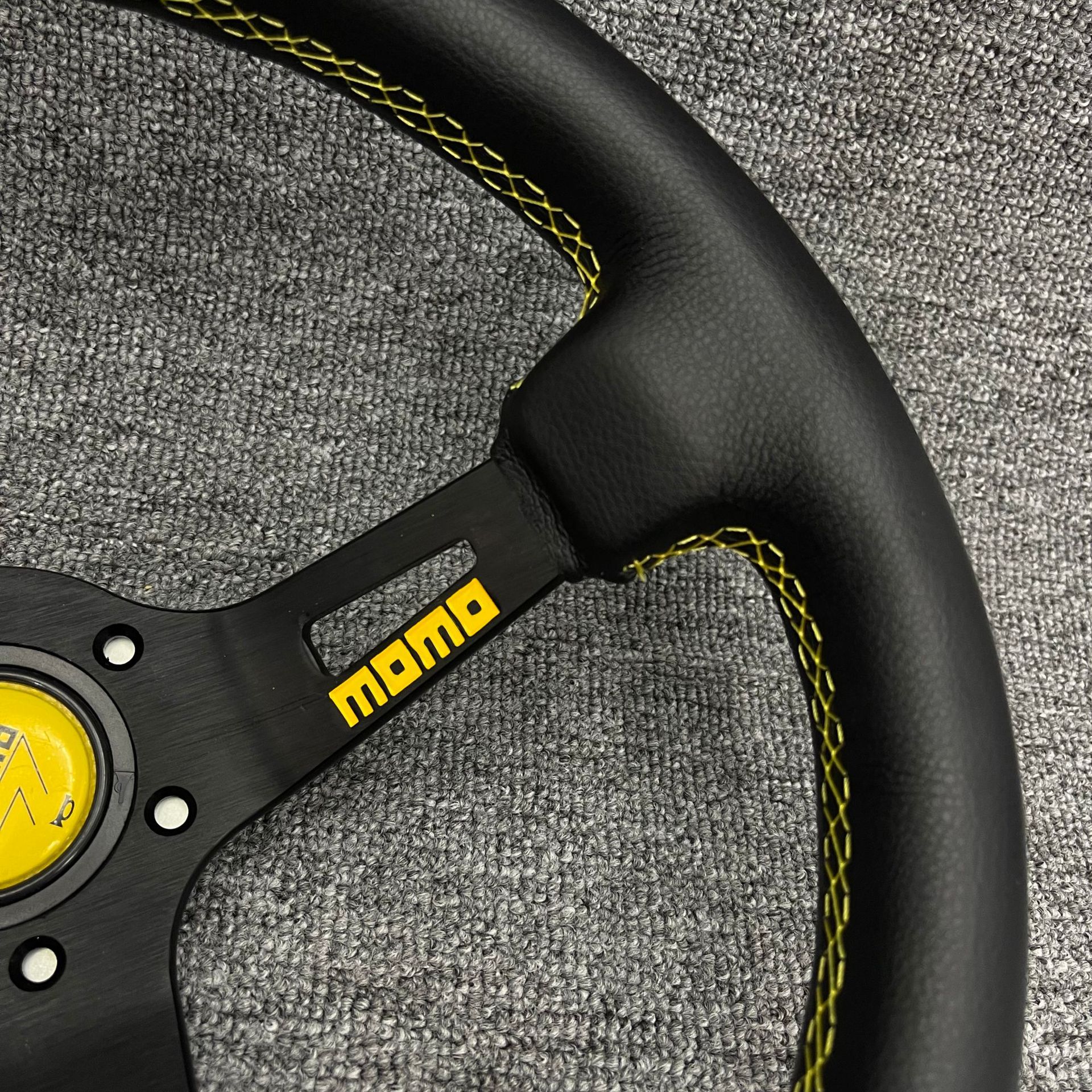 Cross-border direct sales of car modification MOMO steering wheel 14 inch 340mm personalized racing drift deep concave steering wheel