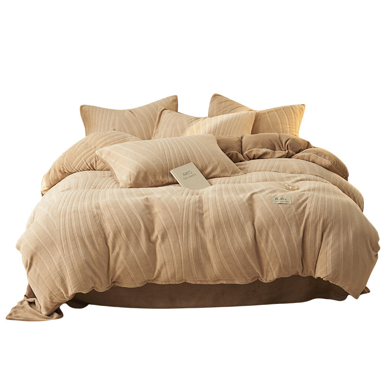 El calentamiento antiestático de espesor ~ otoño y invierno de lana de leche de cuatro piezas cubierta de sábanas de lujo ligero de lujo de alta calidad cama de invierno