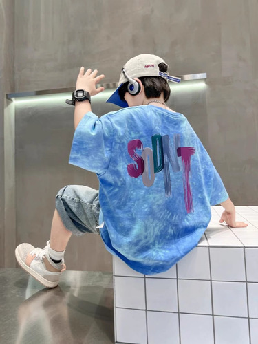 Children's summer clothing for boys, medium size, Korean style, stylish and casual, loose print letter T-shirt for boys, trendy