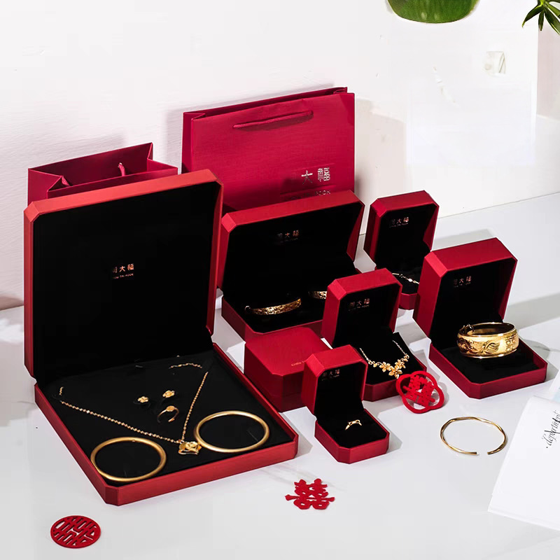 Chow Tai Fook Style Octagonal Jewelry Box, Red Bracelet, Leatherette Paper Jewelry Bracelet Gift Packaging Box, Ring Box