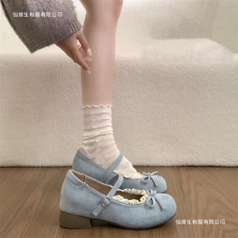 French-style chunky heel high-heeled shoes, shallow-cut women's shoes, 2026 new spring-summer model, suitable for pairing with skirts, ballet-style Mary Jane leather shoes French-style chunky heel high-heeled shoes, shallow-cut women's shoes, 2026 new spring-summer model, suitable for pairing with skirts, ballet-style Mary Jane leather shoes