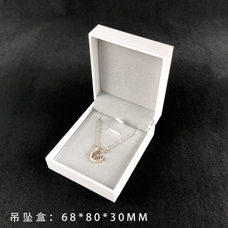 ホワイトレザーフィリング直角フリップトップジュエリーボックスリングペンダントイヤリングファッションジュエリー包装ボックス工場直販