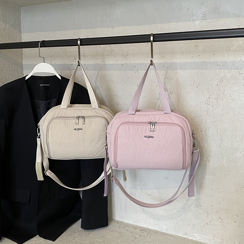 新款轻便外出可挂车妈咪包韩版手提奶瓶尿片包包多功能化妆包