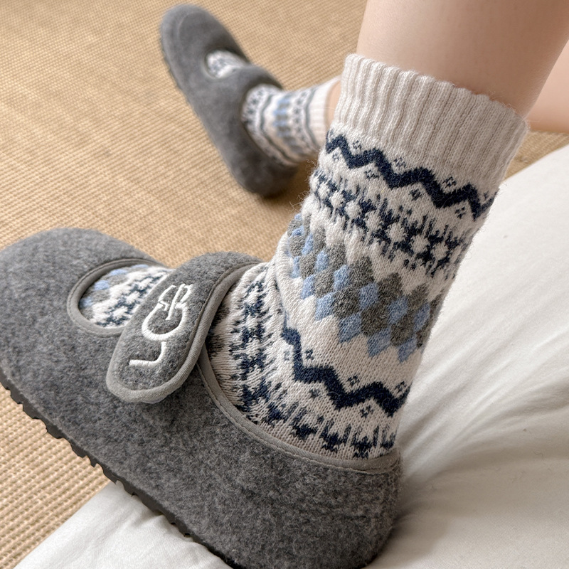 Nordic Fair Isle Diamond Pattern Autumn Winter Warm Japanese Retro Ethnic Style Wool Socks Thick Slouch Socks for Women Winter