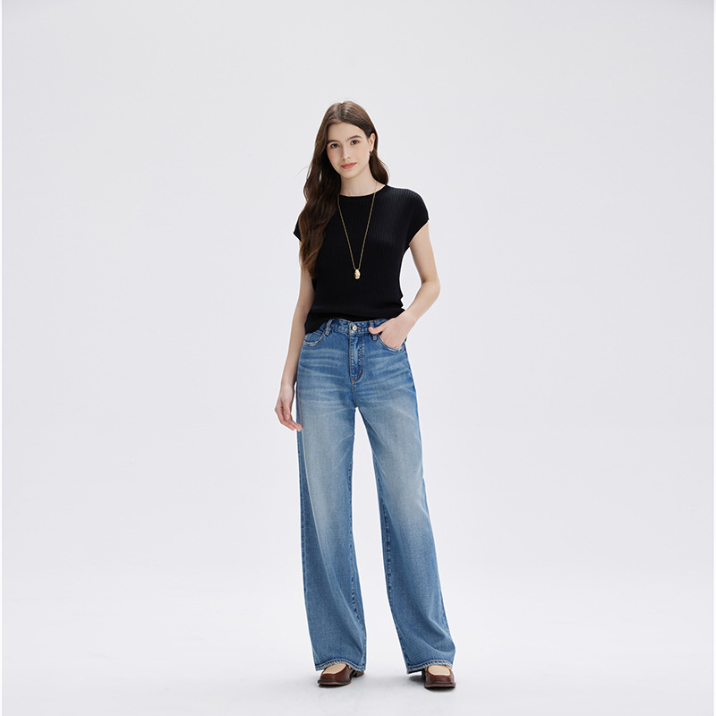 Summer New Light Blue Straight-Leg Jeans for Women, Made of Lyocell, Loose Fit, Versatile, High-Waisted, Slimming, Wide-Leg, High Quality
