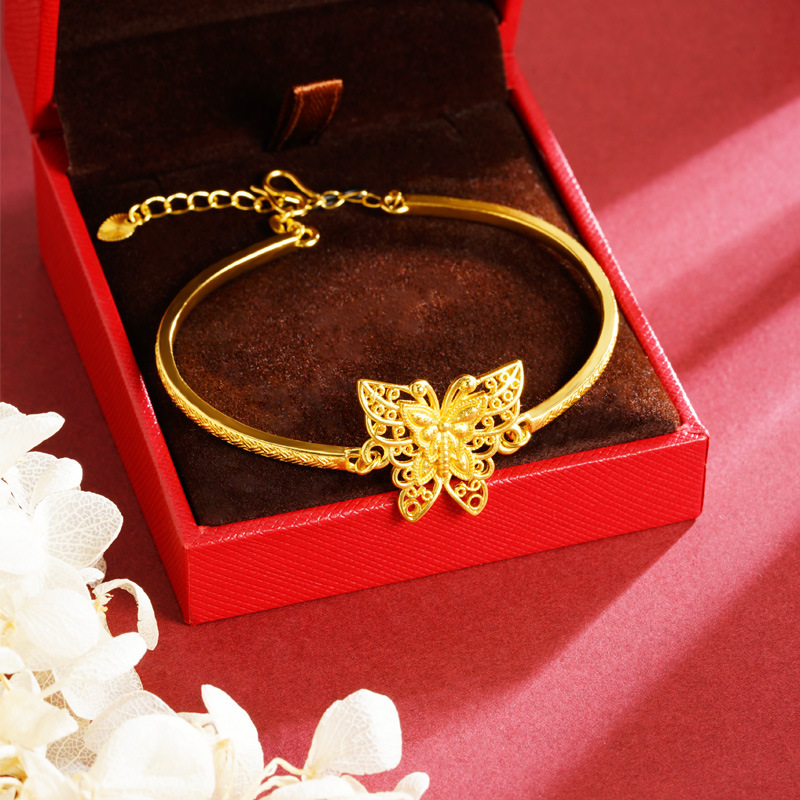 Brazalete de oro de arena vietnamita lujo ligero de verano de alto nivel de corte de dama mariposa hueca joyas no se desvanecen al por mayor