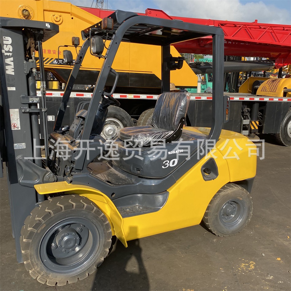 二手3吨叉车 FD30T-16 forklift komatsu 带侧移器 三吨小松叉车