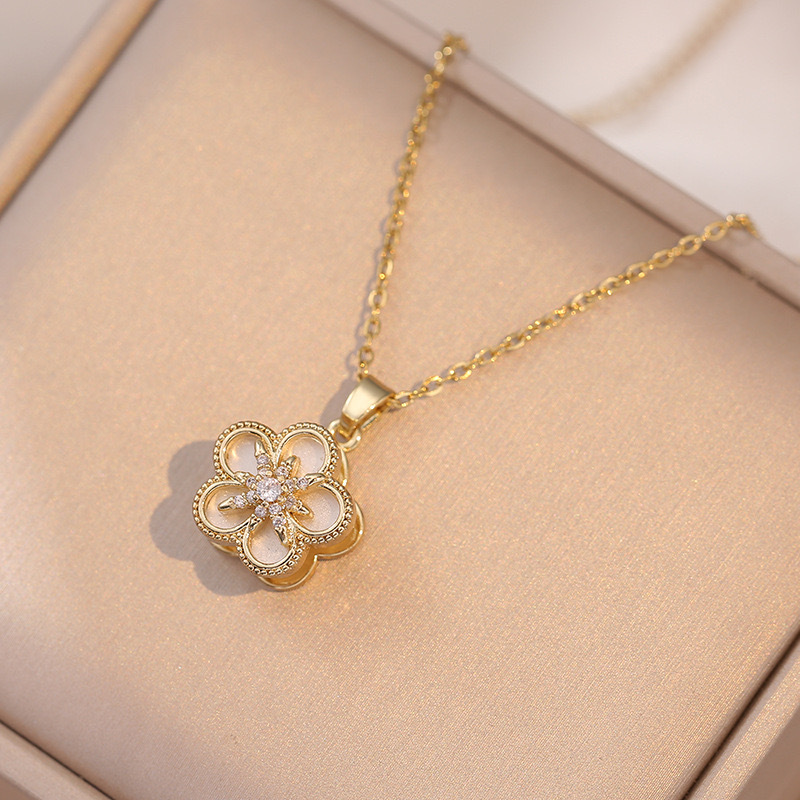 10g Weight PVD Coated Gold Plating Process 18K Real Gold Plated Plating Material Copper Pendant Material Zircon Inlay Material Pendant Necklace Classification 304 Stainless Steel Chain Material cable chain Chain Type 1 Piece Quantity Holiday, Daily Occasion 304 Stainless Steel Material Flower Pattern Women's Gender Sweet Style Diamond Craft 18K Real Gold Plated 304 Stainless Steel PVD Coated Copper Zircon Flower Diamond Cable Chain Pendant Necklace 42