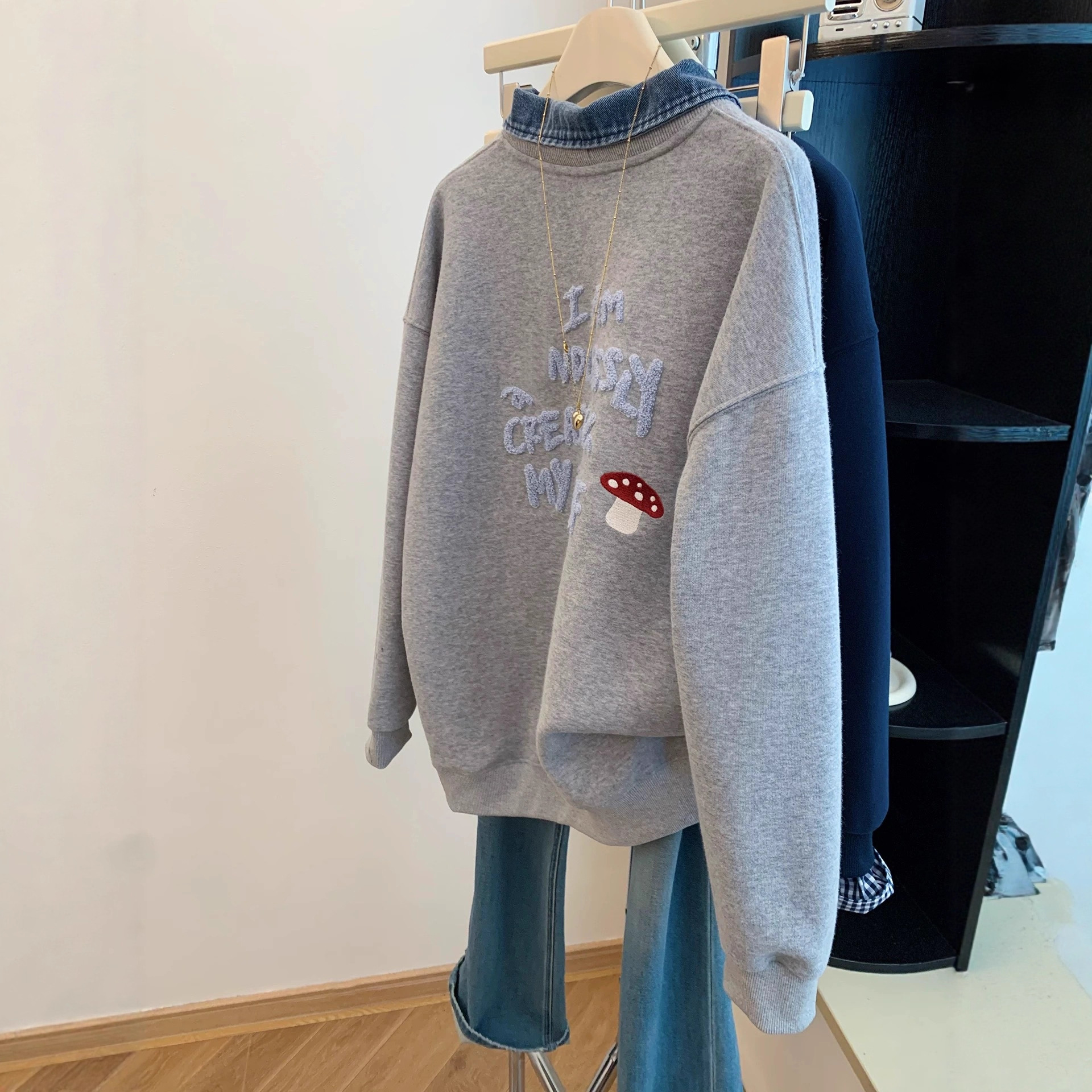 Extra Large Size 150kg Fake Two-Piece Spliced Denim Sweatshirt for Women Spring, Autumn and Winter New Fashion Loose Pullover Jacket