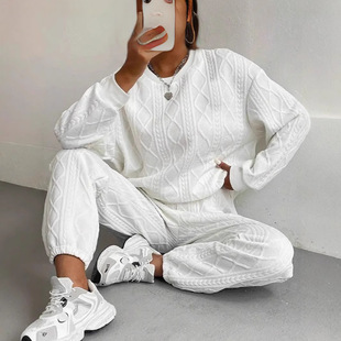 2025�ﶬ���W��Ů�b�羳�¿�r���ݼy�Ứ�Lѝ���e�ɼ������bŮ