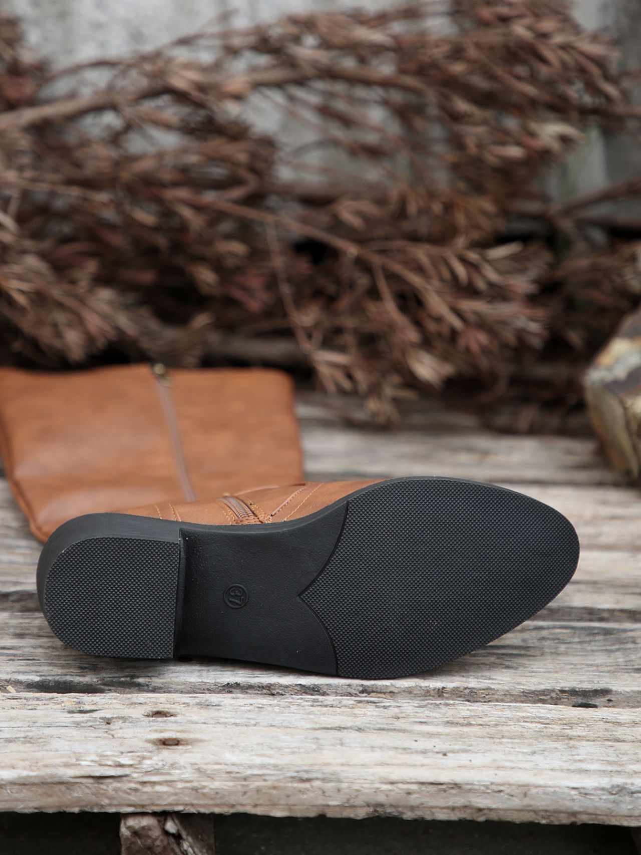 Women's boots Square heel high knight boots belt buckle Solid color boots for women_voghion.com