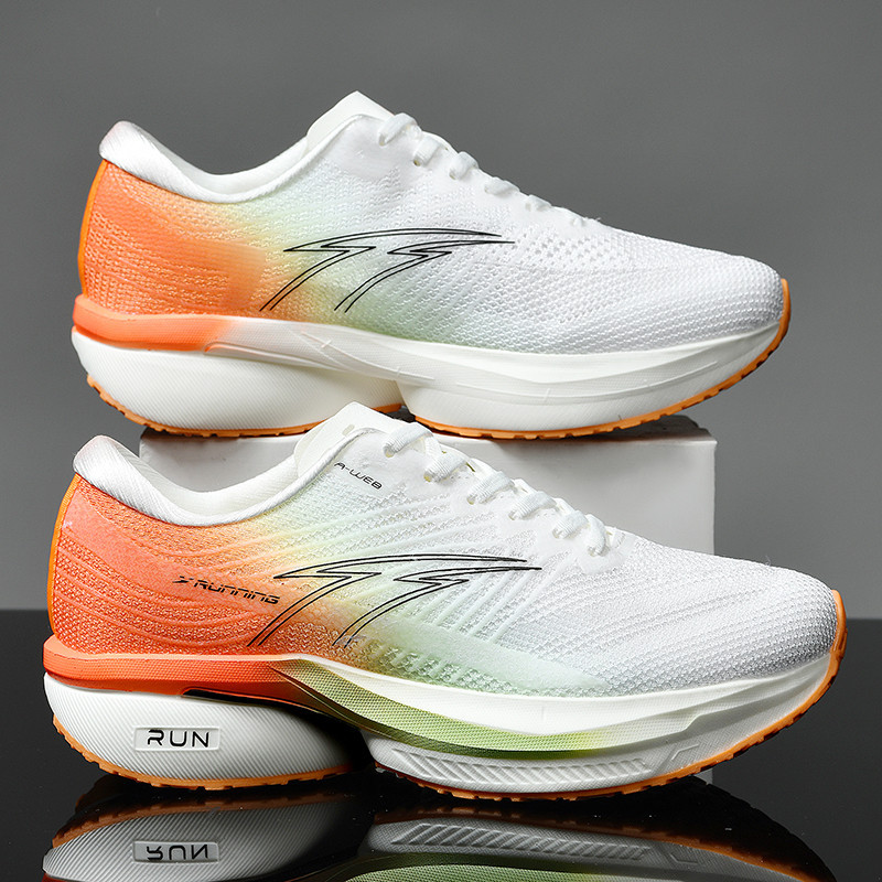 2025 nuevo ultra ligero amortiguador elástico verdadero explosión zapatillas deportivas para hombres y mujeres con suela gruesa transpirable zapatillas de corrida de placa de carbono antideslizante