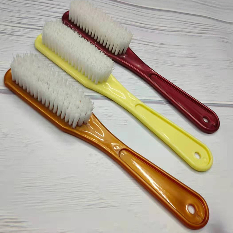 New plastic shoe washing brush long handle cleaning brush one yuan two yuan store product color brush Kunming department store
