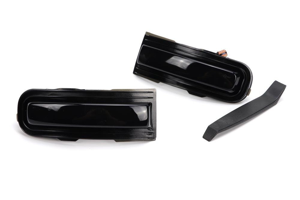 Suitable for Jeep 15-22 Renegade Led Reversing Mirror Rearview Mirror Yellow Light Flowing Water Turn Signal Light