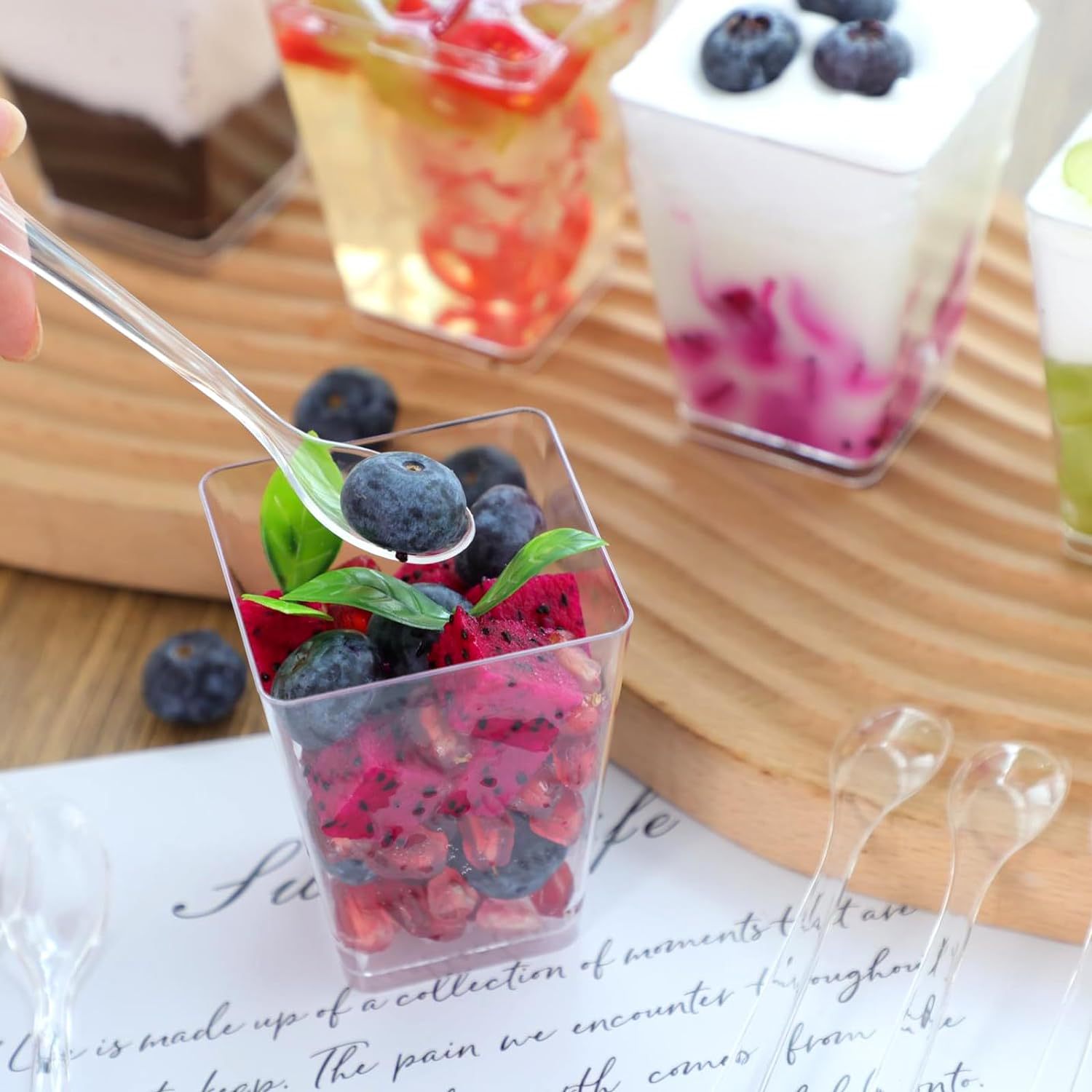 Vasos desechables transparentes para postres con tapa y cuchara, para gelatina y mousse